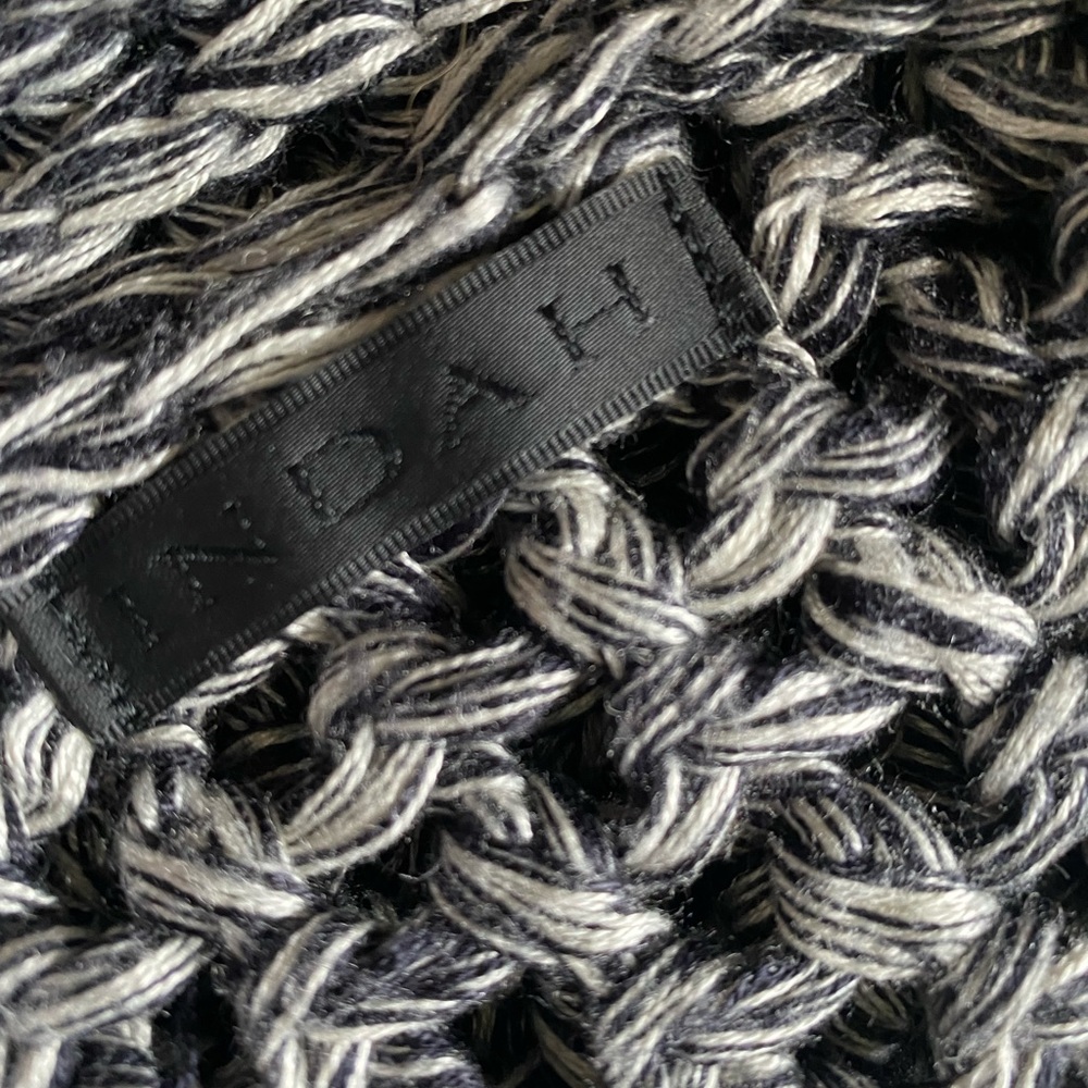 Indah Cowl neck - Picture 2 of 4